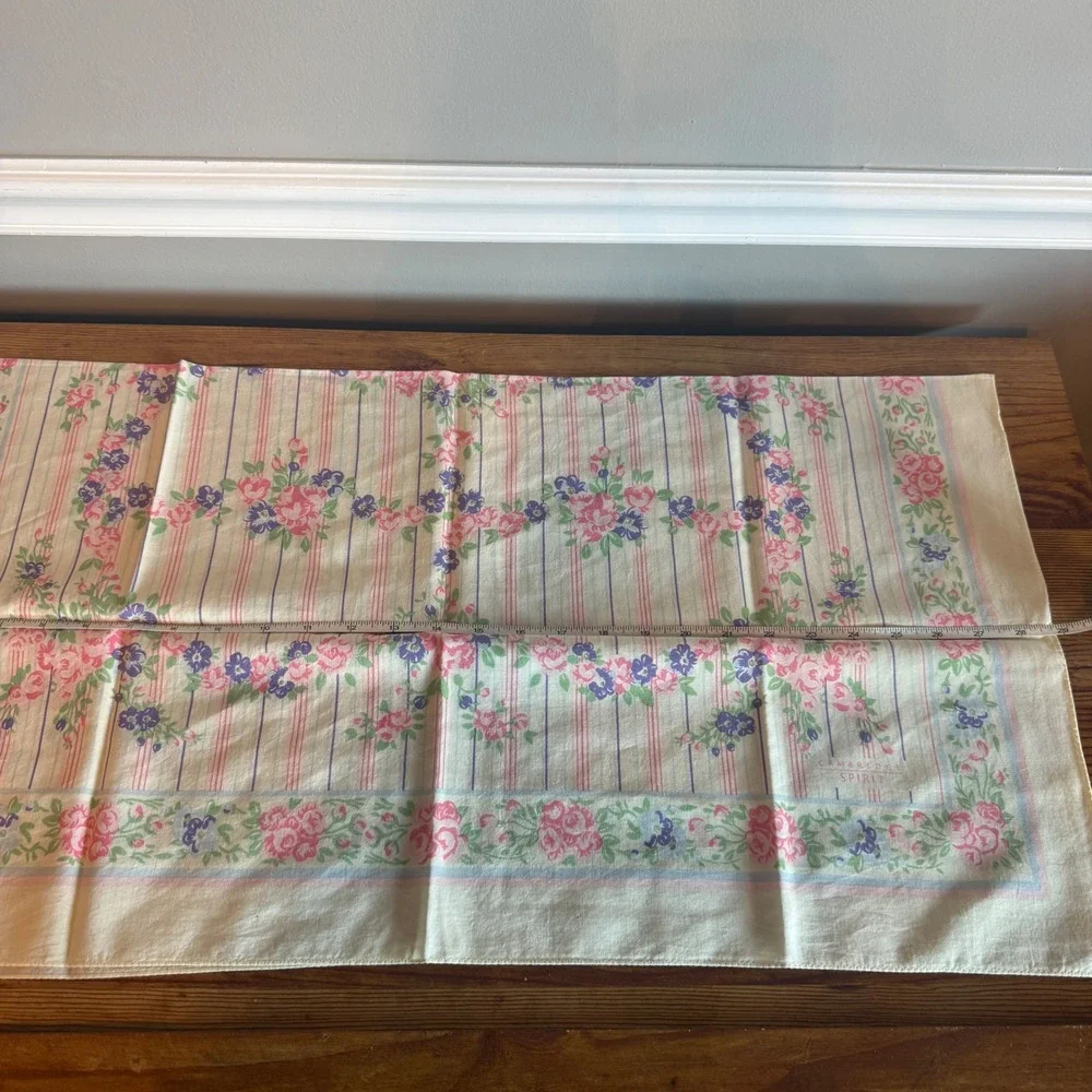 Cambridge‎ Spirit Vintage Floral Scarf Pink Purple Cream 28 x 28 Cottagecore